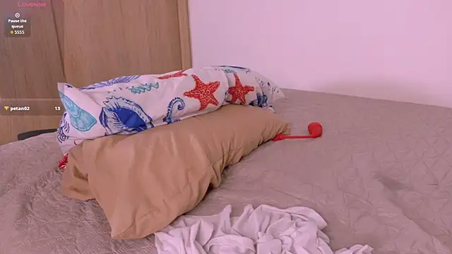 Pikashu7u7のウェブカメラショー