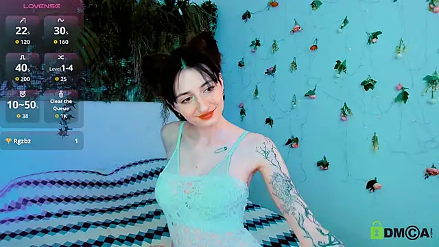 Chat +18 de Kira__Cutie ao vivo