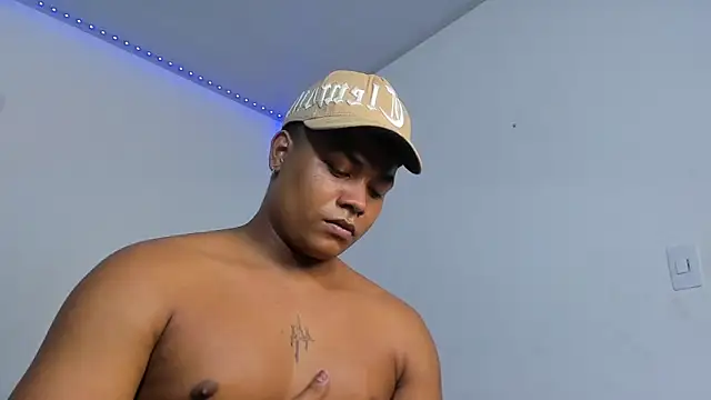 just2latins Webcam Show
