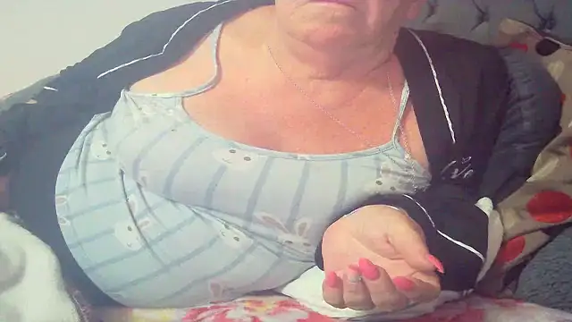 Playful_MILF_Demi Adlı Modelin Web Kamerası Şovu