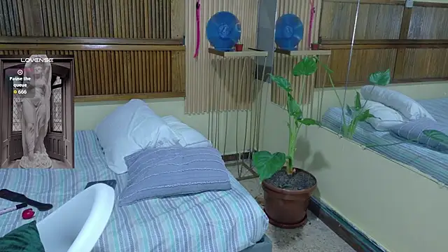 Eli666uwu Adlı Modelin Canlı XXX Sohbeti