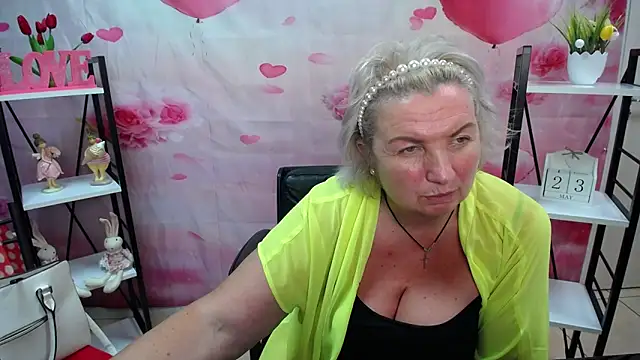 RenataDaster Chat XXX in diretta