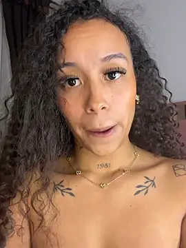Chat XXX en directo de MarieLeon