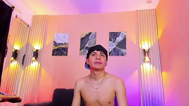 แชท XXX สดของ DesiresOfOlympus_
