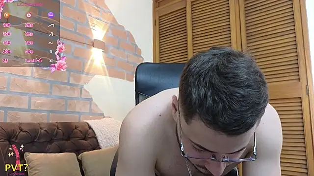 Brandon_01 Live XXX Chat