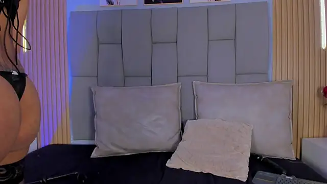 StellarKitty_'s Live XXX Chat