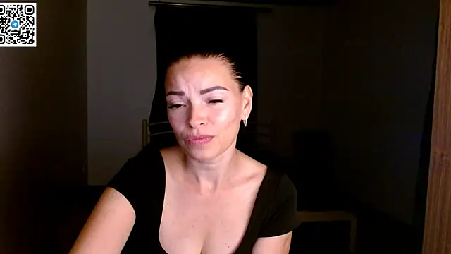 Chat +18 de Ivorymuse_ ao vivo