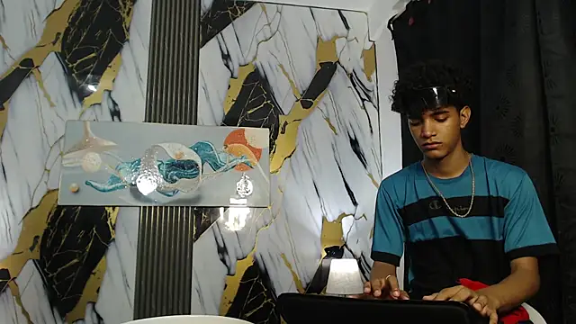 GOLDEN_2026 ওয়েবক্যাম শো