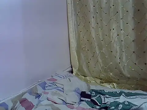 prettybeee Adlı Modelin Canlı Sohbet Odası