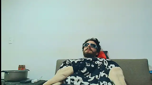 thomas_gun Live XXX-Chat