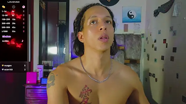 DannyPhantom555 élő XXX-chatje
