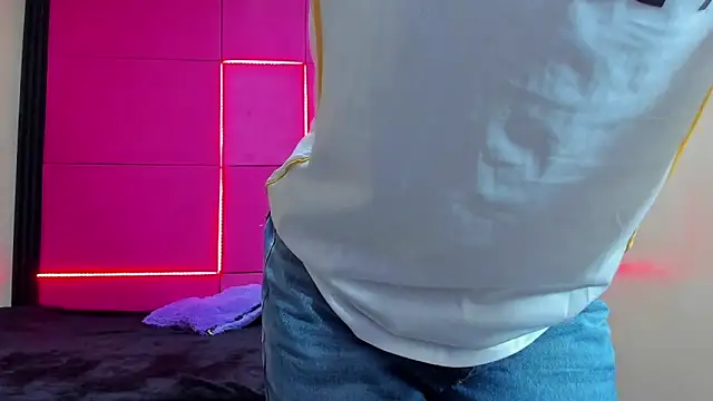 ElanGiraldo live XXX chat