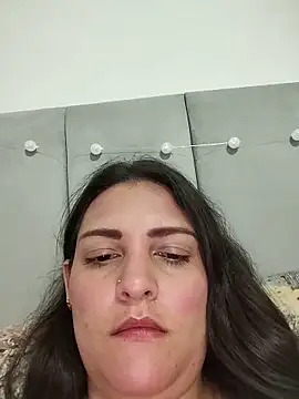 Mia_Hampton Adlı Modelin Canlı XXX Sohbeti