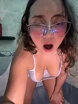 Kay_LustyWife 现场XXX聊天