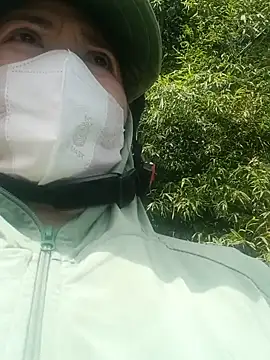 -Yeyi- 现场XXX聊天