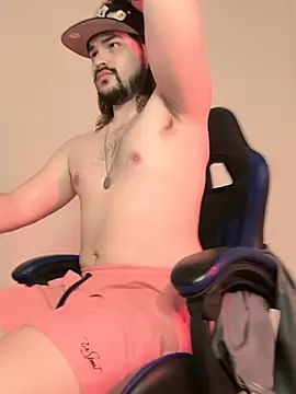Derek_Vow Show in webcam