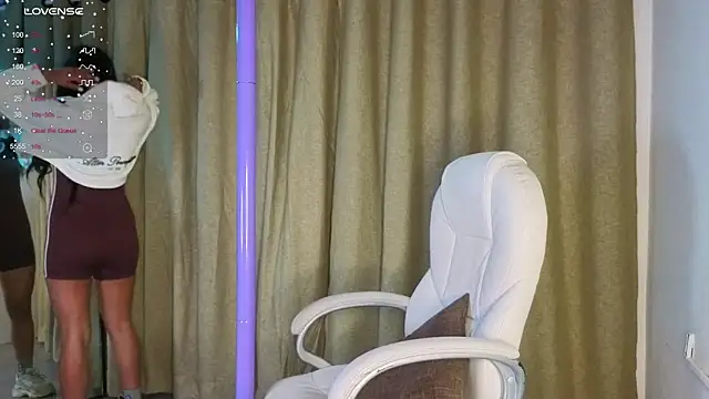 blush_bloom's Live XXX Chat