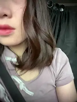 littleqiu 在線直播表演