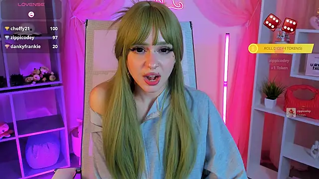 Chatroom XXX en direct de YunaLeaf