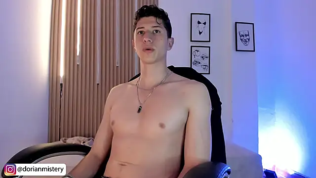 Dorianmistery2322_ Show Webcam