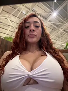 Chatroom XXX en direct de ariiel_