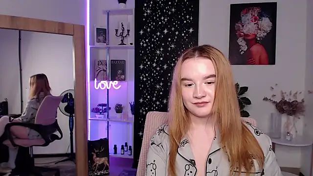 MollyShiningn Live XXX chat