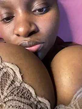 Blackpinkylips2025 webkamerás műsora