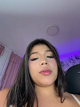 ShaniaDanielsのライブXXXチャット