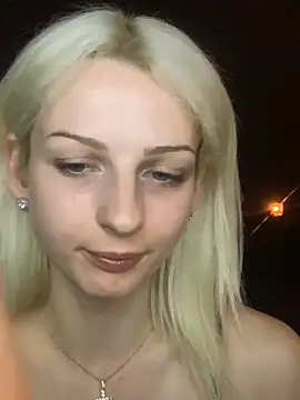 ElsaSnowxox – Naživo XXX chat