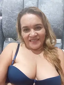 Chat +18 de charlotte_milf30 ao vivo