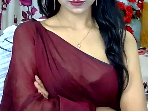 Alina_Nur 在線直播表演