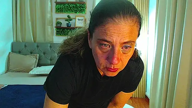 Czat XXX na żywo – sasi_luna