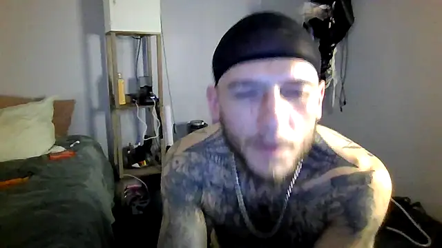 cruz815 Show in webcam