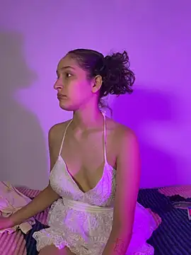 Chat +18 de TeensNews18 ao vivo