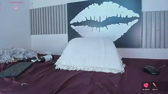 Онлайн чат XXX Adri_Silva
