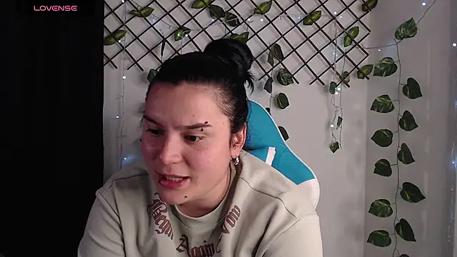 Nika_1_ Obrolan Langsung XXX
