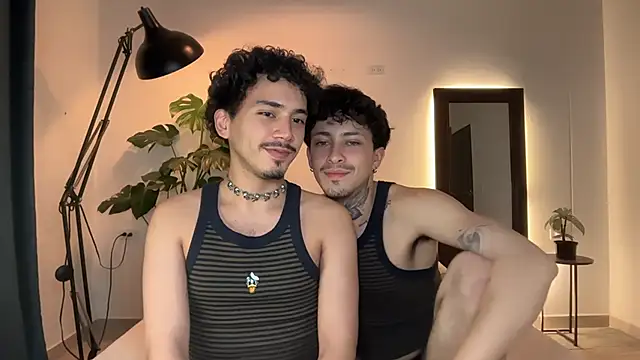 Noah_and_Steven Chat XXX in diretta