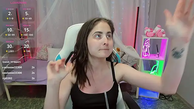 KiraDuvall Chat XXX in diretta
