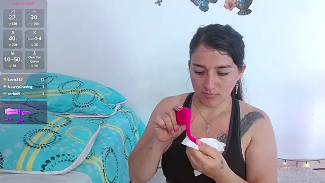 Emelyross_ live XXX chat