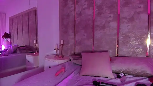 BarbieMonet's Live XXX Chat