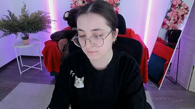 VirtuallVoyant 라이브 XXX 채팅