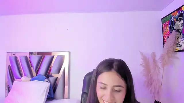 Kim_Tyler's Live XXX Chat