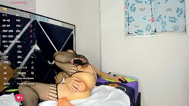 Ninna_Vergara: онлайн-секс-чат