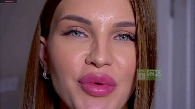 AmmyScotch Adlı Modelin Canlı XXX Sohbeti