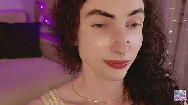 Queen_of_tease Show Webcam