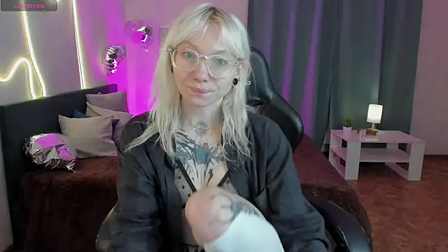 tattoo_art_baby – Live XXX-chat