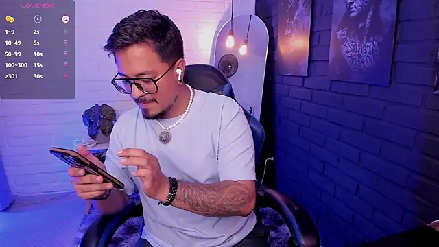 XXX chat uživo modela DaviidEvans_