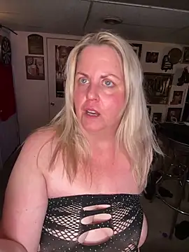 Chat XXX ao vivo de Milfshaker50