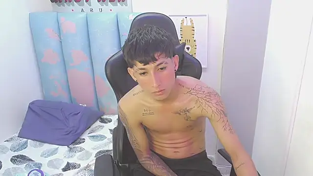 liam_play Live XXX Chat