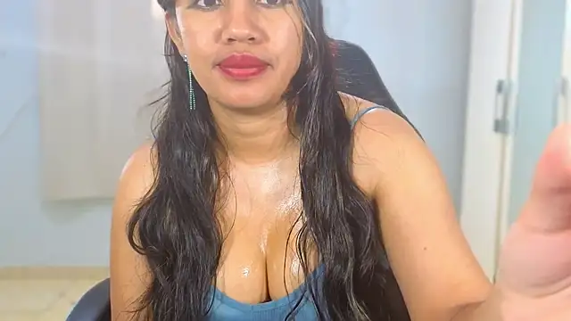 FannyXhotのライブXXXチャット